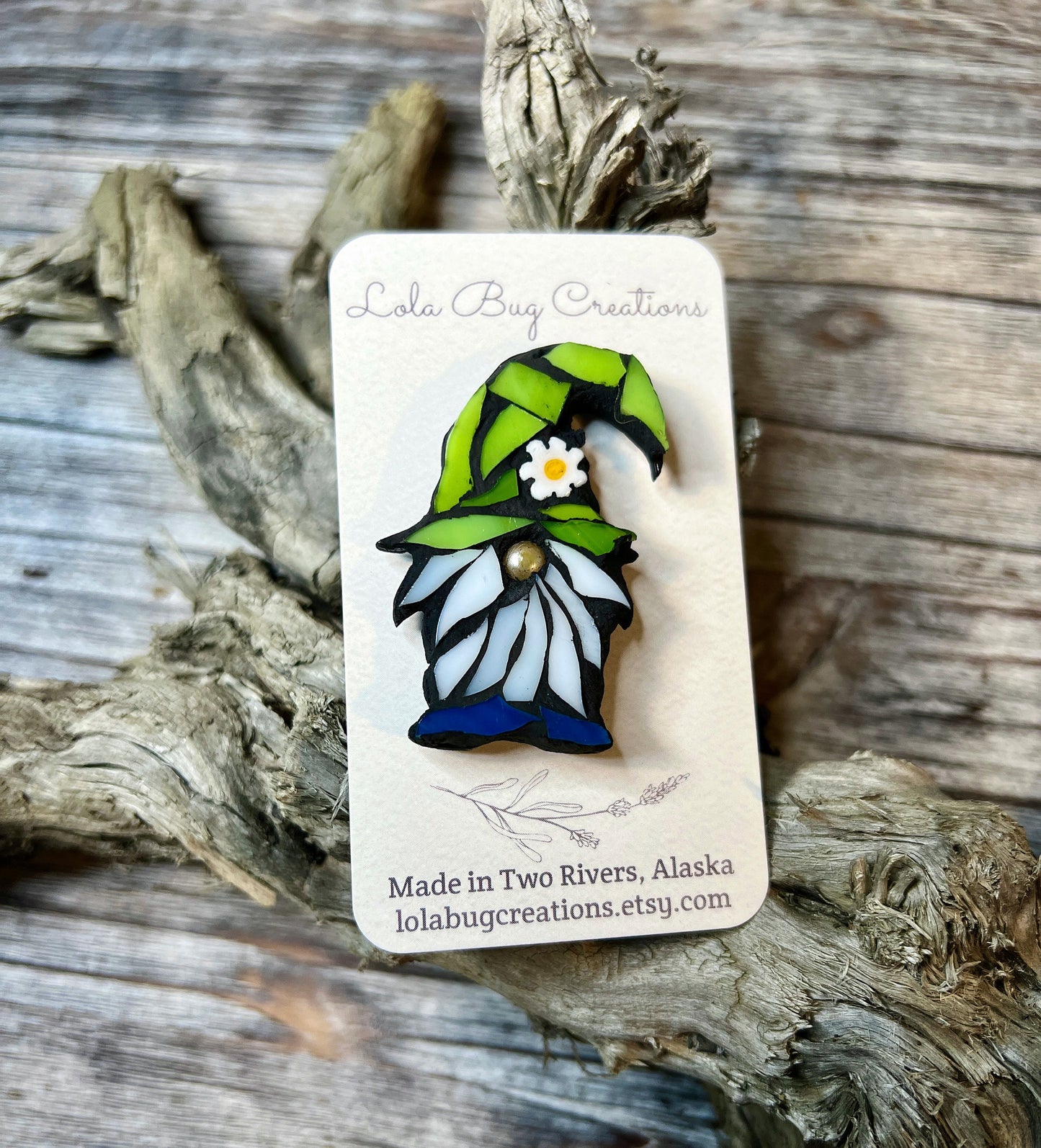 Mini Summer Daisy Gnome -Glass Mosaic Magnet