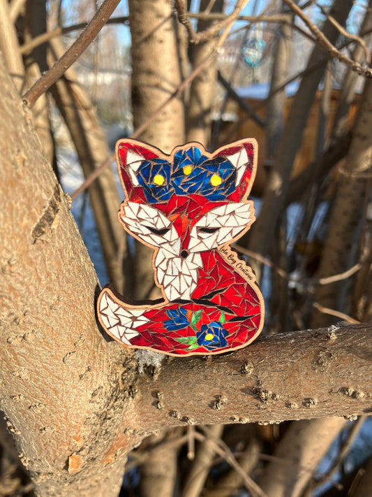 Sitting Fox Crown Wood Magnet