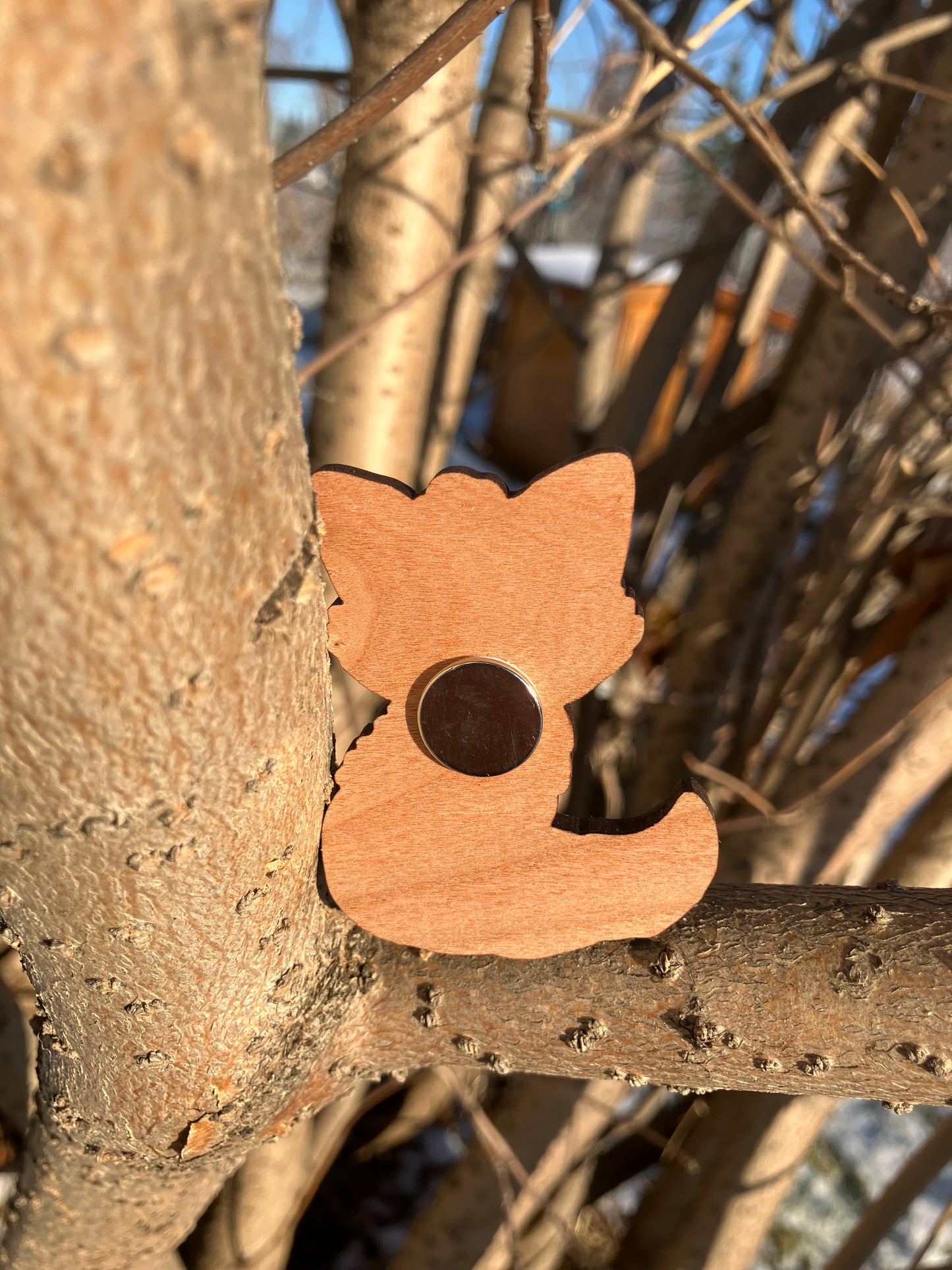 Sitting Fox Crown Wood Magnet