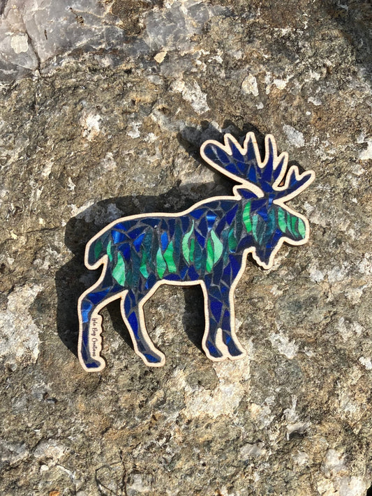 Northern Lights Moose Wood Magnet