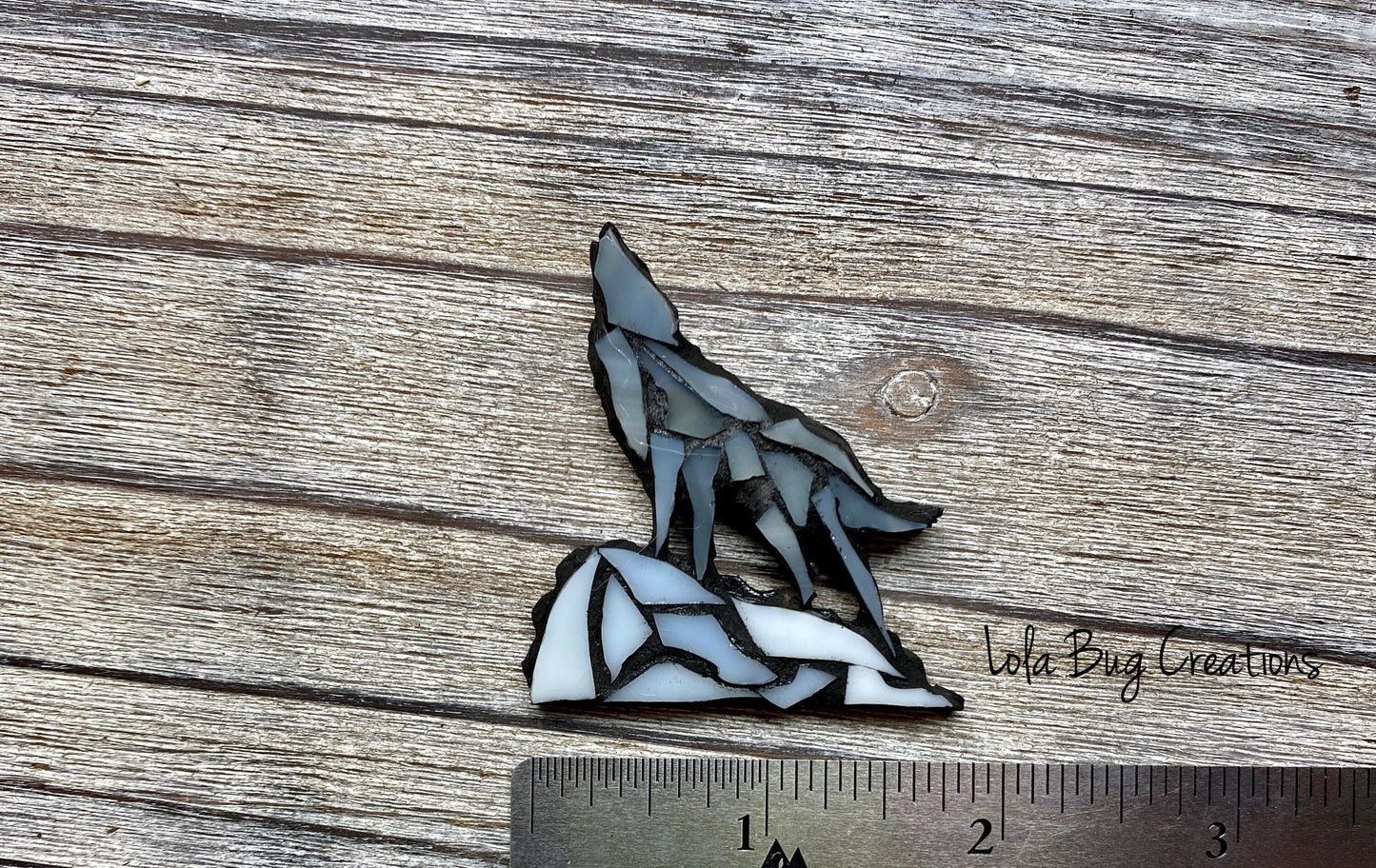 Mini Wolf Howling   -Glass Mosaic Magnet