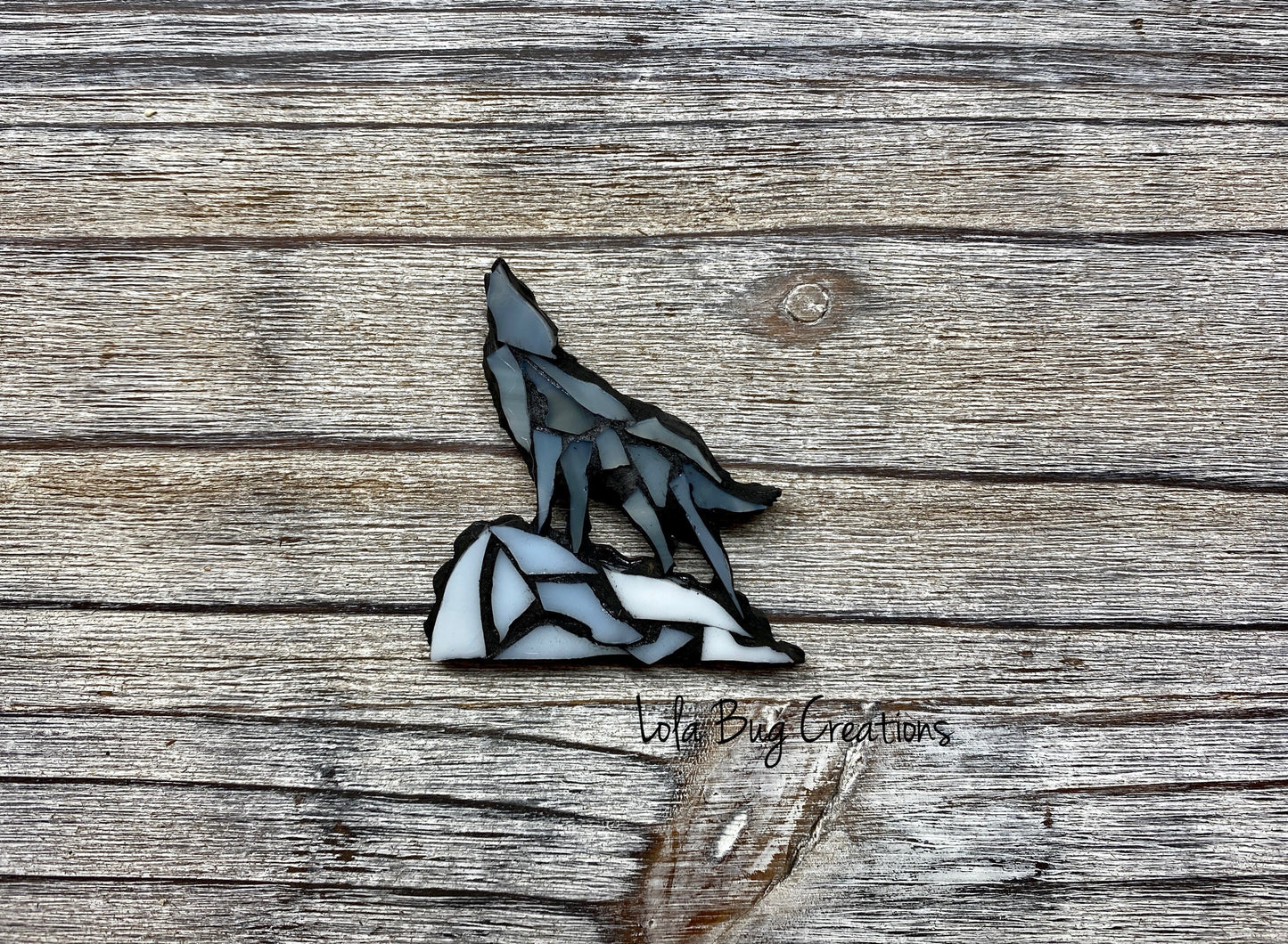 Mini Wolf Howling   -Glass Mosaic Magnet