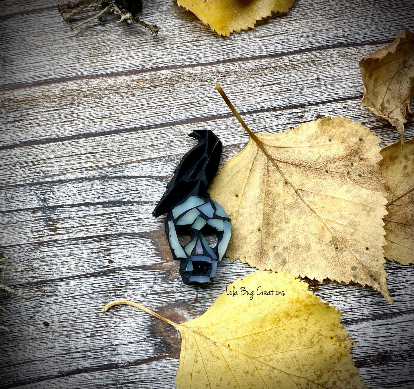 Mini Raven on skull halloween    -Glass Mosaic Magnet